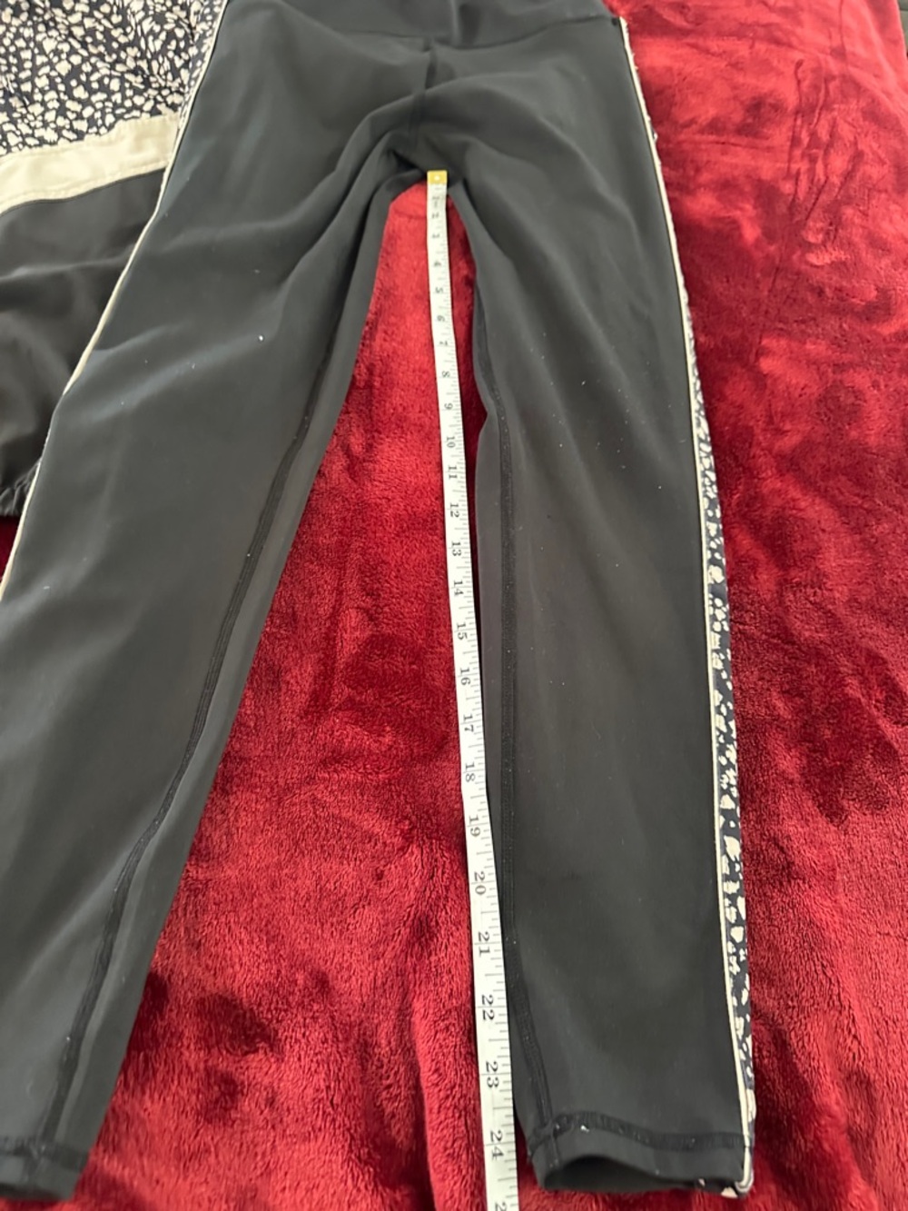 Jessica Simpson Black & Cream leopard Hoodie, Joggers, Sports Bra S EUC - Picture 5 of 5